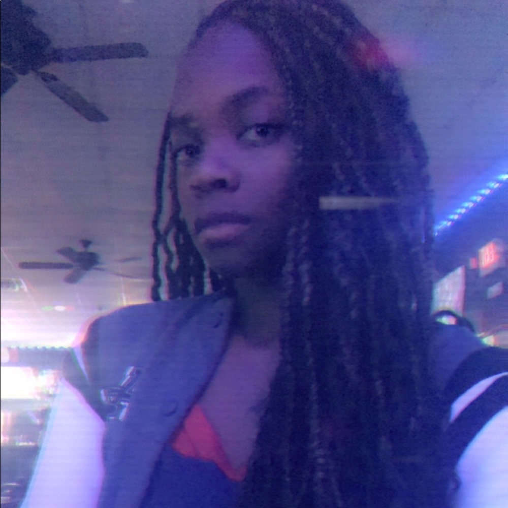 Meet your Posher, Shazell